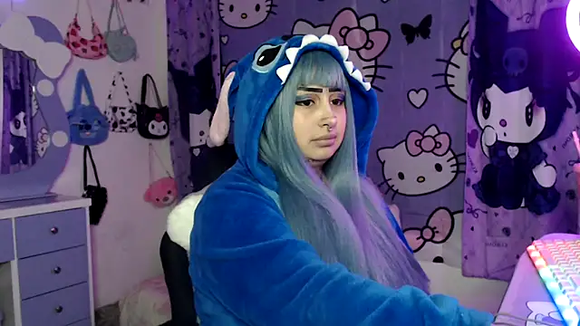 lussyevans24 online show from October 7, 2025, 5:19 am