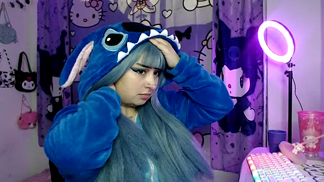 lussyevans24 online show from October 18, 2025, 6:15 am