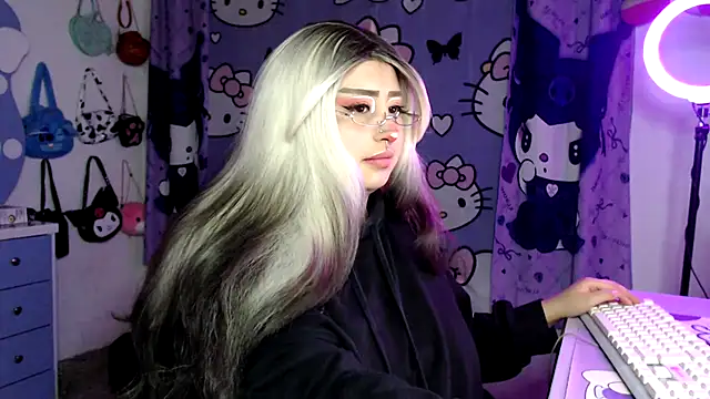 lussyevans24 online show from February 28, 2026, 3:39 am