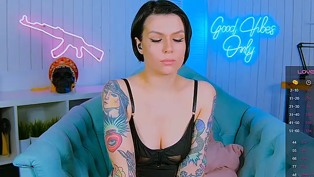 My toys pink online show from March 13, 2025, 7:42 am