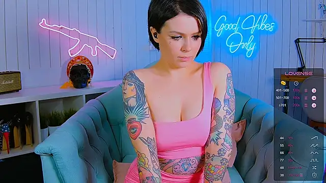 My toys pink online show from March 16, 2025, 12:01 am