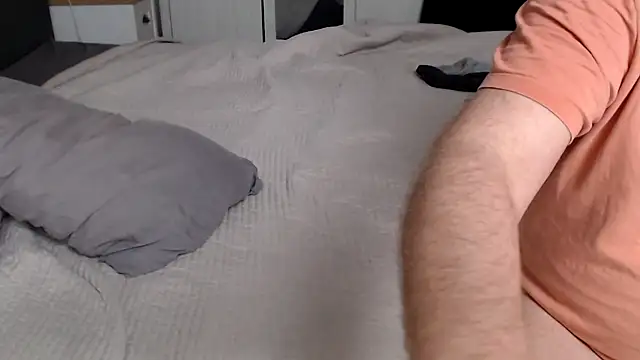 Snapshot of margotgra82 chatting on March 25, 2026, 11:42 am margotgra82 online show from March 25, 2026, 11:42 am