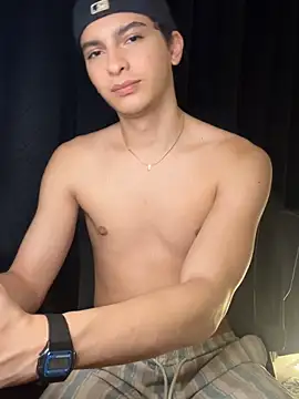 cybercosmiiic online show from December 1, 2025, 10:43 pm