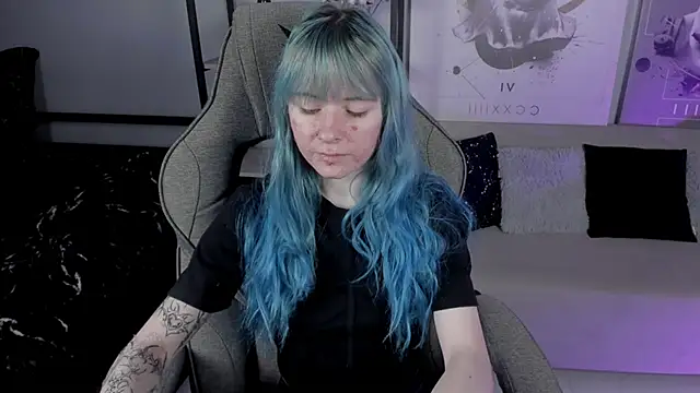 LexiWenford online show from October 9, 2025, 3:07 am