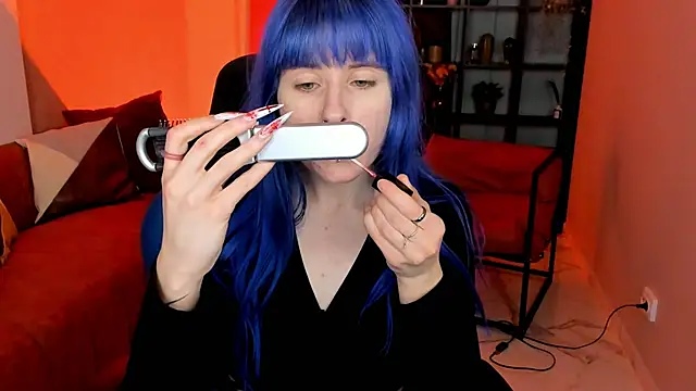 LexiWenford online show from December 2, 2025, 3:07 am