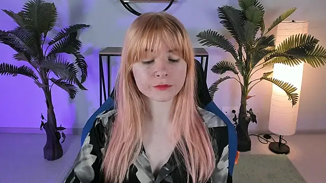 LexiWenford online show from March 10, 2025, 3:01 am