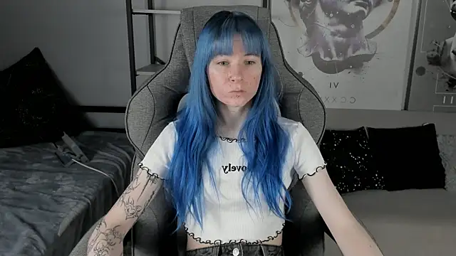 LexiWenford online show from September 16, 2025, 2:56 am