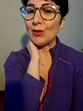 Snapshot of Viola8p chatting on February 25, 2026, 12:49 pm Viola8p online show from February 25, 2026, 12:49 pm