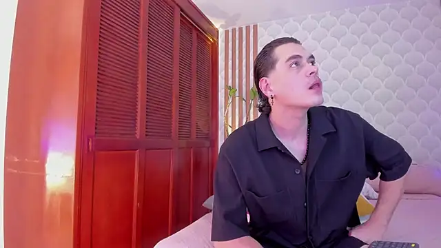 PamelaReall online show from September 26, 2025, 8:10 am