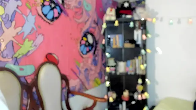 kittyzenn online show from November 5, 2025, 9:51 pm