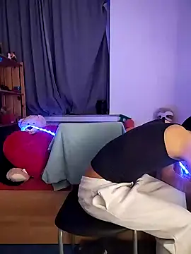 Dennis 2024 online show from January 27, 2025, 8:39 pm