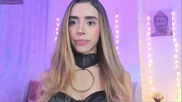 StormiRusso online show from November 23, 2025, 2:21 am