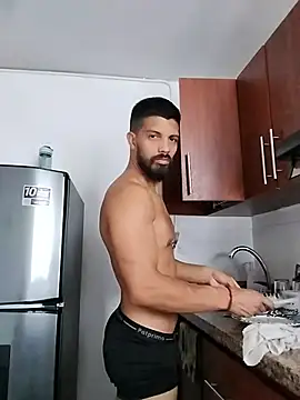 DannSaenz online show from July 25, 2026, 7:42 pm