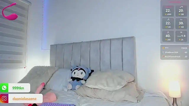 DanielaSaenz0 online show from March 5, 2025, 2:57 am