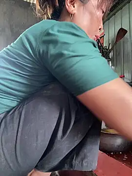 Linaannn online show from June 7, 2026, 5:34 am
