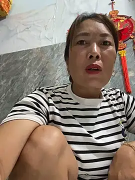 Linaannn online show from June 7, 2026, 11:21 pm