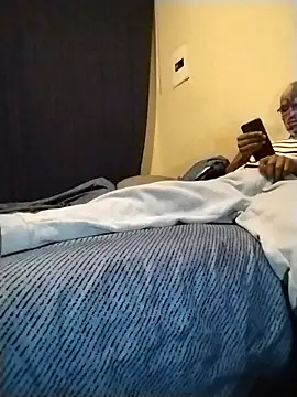 Snapshot of Convertiblechulo chatting on January 2, 2025, 6:56 pm Convertiblechulo online show from January 2, 2025, 6:56 pm