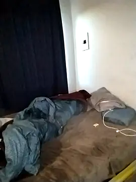 Snapshot of Convertiblechulo chatting on October 22, 2025, 3:28 am Convertiblechulo online show from October 22, 2025, 3:28 am