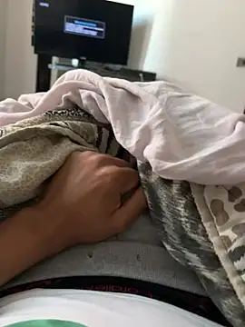 Lilyassjdhz online show from April 23, 2026, 1:46 pm