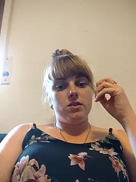 CoddessCrystal online show from September 16, 2025, 11:11 am