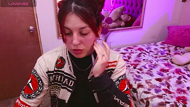 Snapshot of Melani_cute02 chatting on July 29, 2026, 10:53 pm Melani cute02 online show from July 29, 2026, 10:53 pm