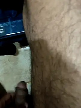 Snapshot of Large_Dick007 chatting on December 21, 2025, 3:25 pm Large Dick007 online show from December 21, 2025, 3:25 pm