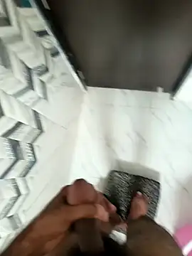 Snapshot of Large_Dick007 chatting on October 30, 2025, 6:23 am Large Dick007 online show from October 30, 2025, 6:23 am