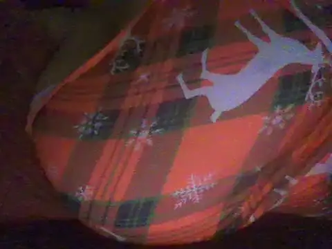 RoxiRedXXX online show from March 12, 2025, 4:35 pm