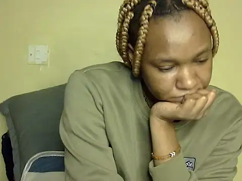 Jay Vee online show from July 14, 2026, 5:01 am