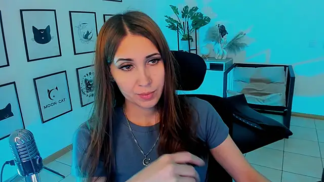 NellieMccaffrey online show from January 25, 2025, 10:39 pm