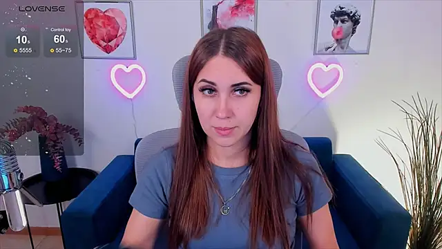 NellieMccaffrey online show from January 8, 2025, 4:44 pm