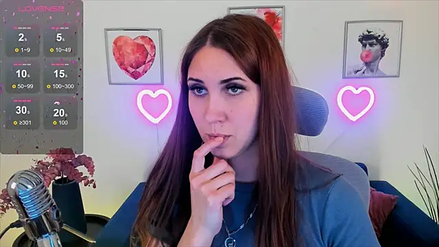 NellieMccaffrey online show from January 20, 2025, 10:15 pm