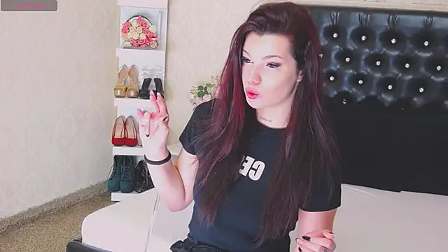 Allisonn223 online show from February 9, 2026, 1:31 pm