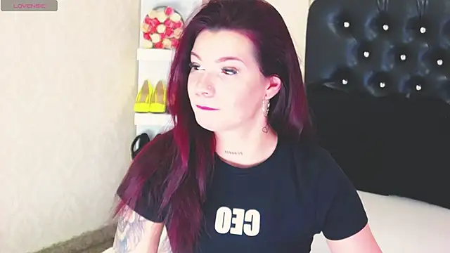 Allisonn223 online show from May 4, 2026, 12:19 pm