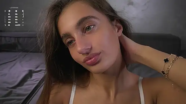 Snapshot of PiquingOgalala chatting on July 29, 2026, 1:05 am PiquingOgalala online show from July 29, 2026, 1:05 am