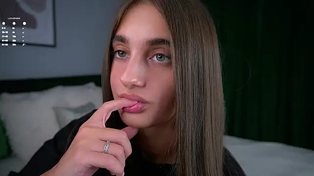 PiquingOgalala online show from October 19, 2025, 12:57 am