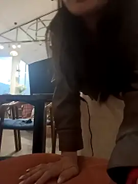 Snapshot of Love_making chatting on December 15, 2025, 3:34 am Love making online show from December 15, 2025, 3:34 am