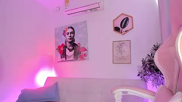 aleja rythm online show from March 16, 2025, 9:37 pm