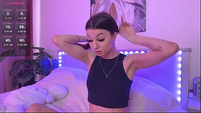 Veronica leal online show from October 12, 2025, 10:05 am