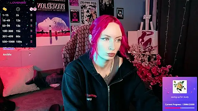  HelenCarter online show from July 14, 2026, 8:48 pm