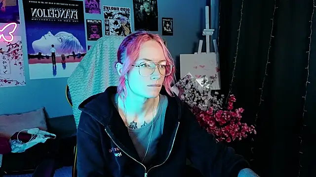  HelenCarter online show from July 28, 2026, 8:34 pm