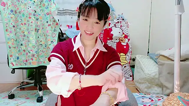 Snapshot of renapiyon8182 chatting on March 21, 2026, 8:13 pm renapiyon8182 online show from March 21, 2026, 8:13 pm