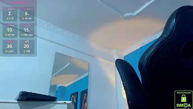 Snapshot of Valerio_20 chatting on January 28, 2025, 11:17 pm Valerio 20 online show from January 28, 2025, 11:17 pm