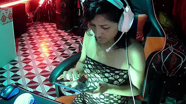 AdelinaMiran90 online show from February 11, 2025, 3:40 am