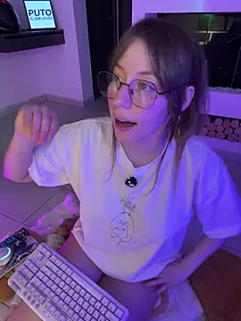 Snapshot of _nobara__ chatting on February 8, 2026, 6:33 am nobara online show from February 8, 2026, 6:33 am