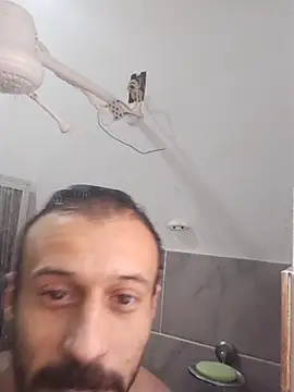 LopeseLua online show from November 14, 2025, 6:22 pm