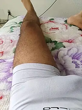 Snapshot of OLAJONES chatting on February 12, 2026, 12:05 pm OLAJONES online show from February 12, 2026, 12:05 pm