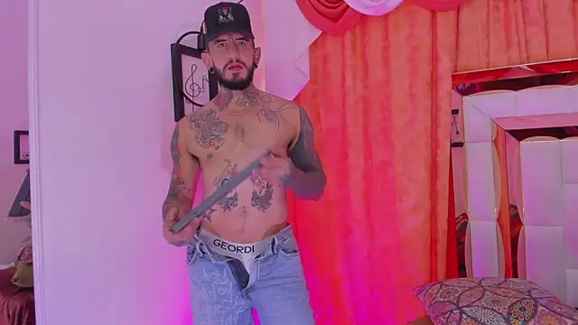 Snapshot of dilan_scootk_ chatting on March 2, 2026, 7:32 pm dilan scootk online show from March 2, 2026, 7:32 pm