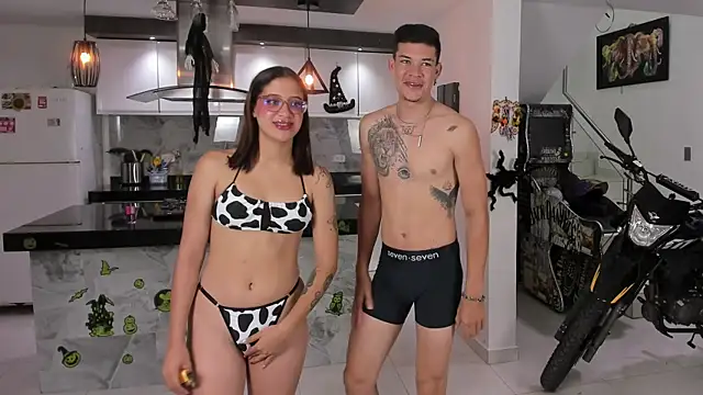 vicky wendy hot sexx online show from October 26, 2025, 6:14 am