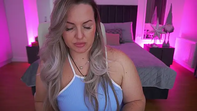 KiraCandyS online show from January 13, 2026, 9:08 pm